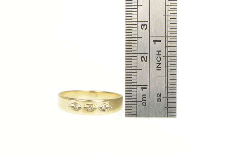 10K Yellow Gold 1950's Diamond Simple Classic Wedding Band Ring