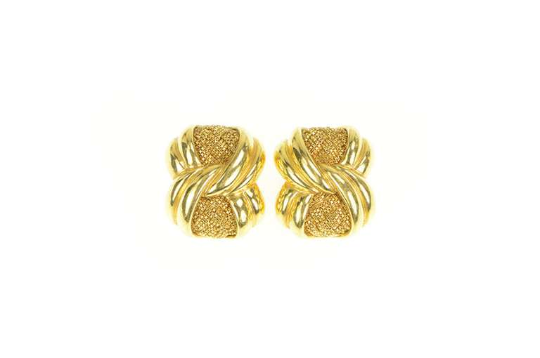 18K Yellow Gold Yuri Ichihachi Designer Knot French Clip Earrings