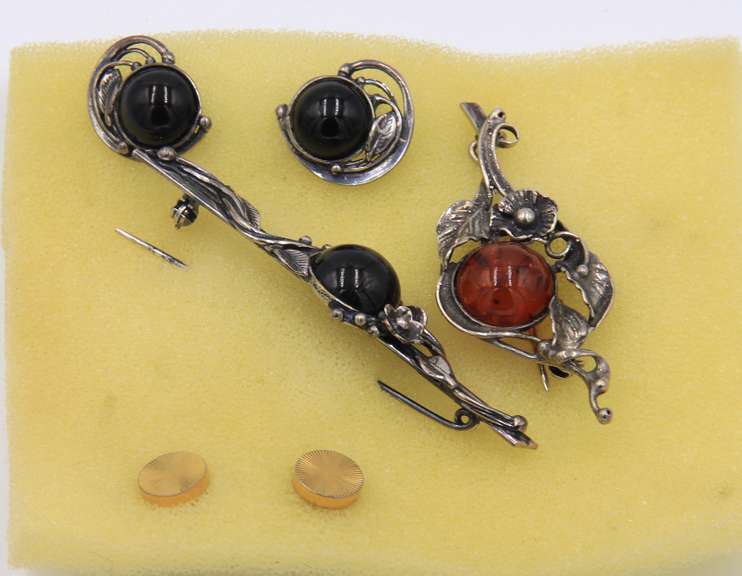 Lot of Black onyx and Amber Jewelry