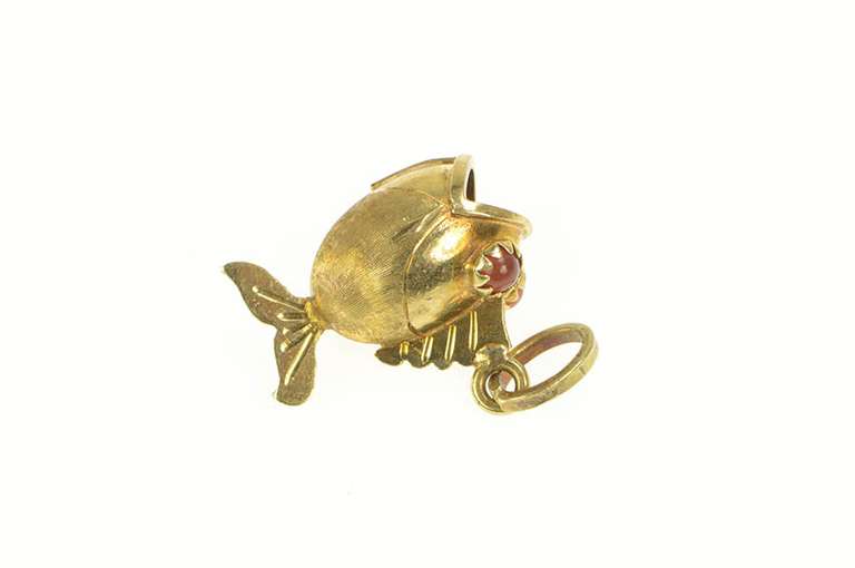 14K Yellow Gold Retro 1960's Carnelian Eyed Fish Charm/Pendant
