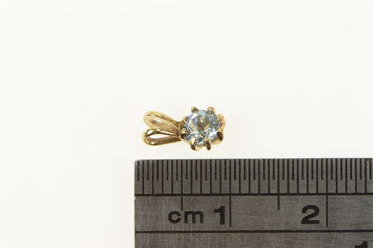 14K Yellow Gold Round Blue Topaz Solitaire Simple Classic Pendant