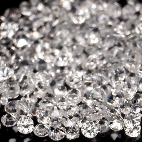 Outstanding 2.29ct diamond white Zircon set