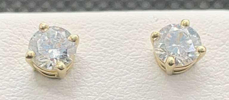 0.70 CARAT T.W. ROUND BRILLIANT STUD EARRINGS WITH 14K YELLOW GOLD SETTING