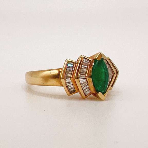 18kt Solid Yellow Gold, Emerald, and Diamond Ring