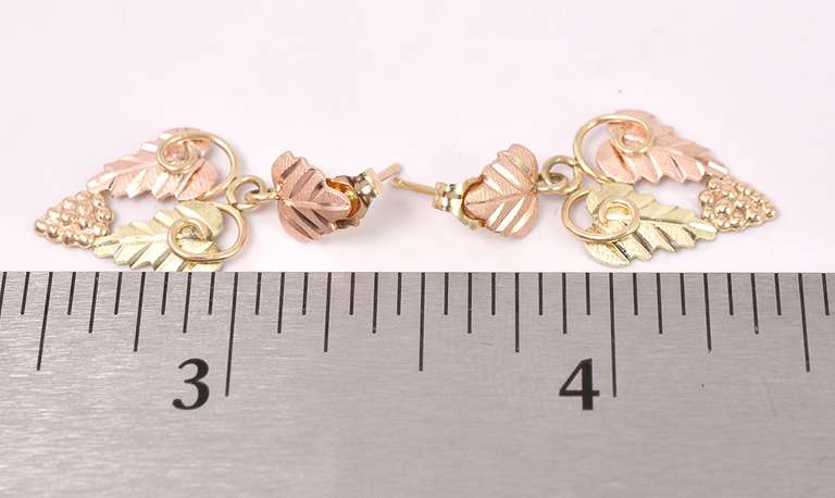 Elegant Grape and Leaf Earrings in 14K+10K Two Tone Gold