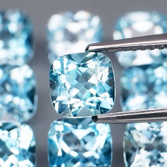 Great quality 10.77ct 9 pc sky blue Topaz set