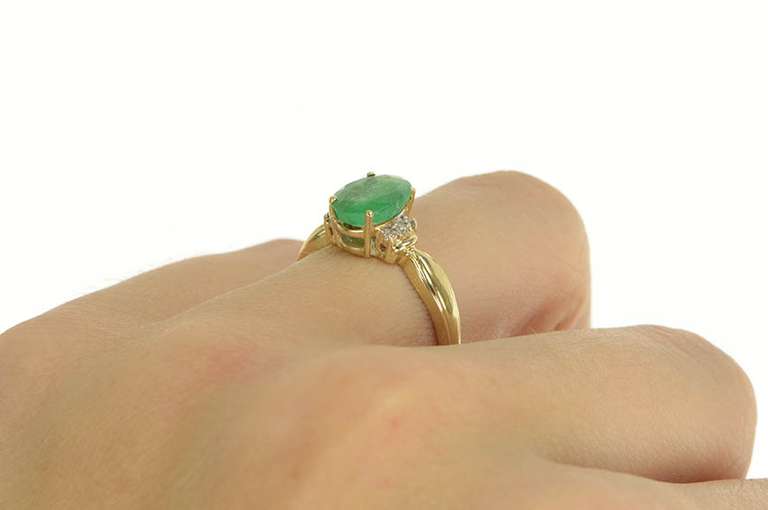 14K Yellow Gold 1.00 Ct Natural Emerald Diamond Accent Ring