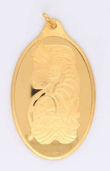 Incredible 24kt Fortuna Pamp Suisse oval Bar Pendant