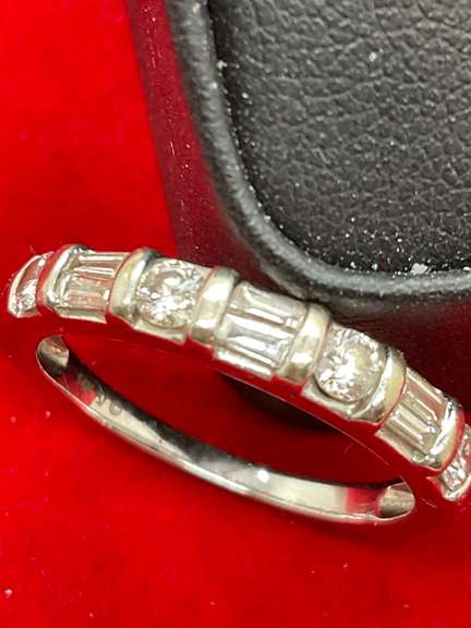 14K WHITE GOLD AND DIAMOND BAND