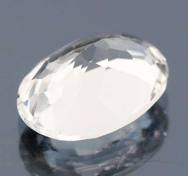 Dazzling 11.31ct diamond white Topaz