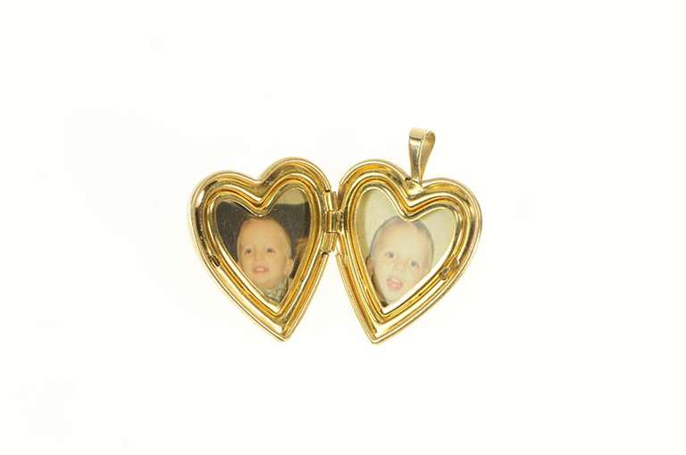 14K Yellow Gold Scroll Engraved Heart Photo Picture Locket Pendant