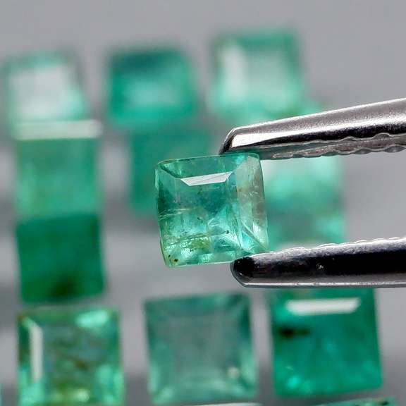 Collectors 2.74ct real Colombian Emerald set