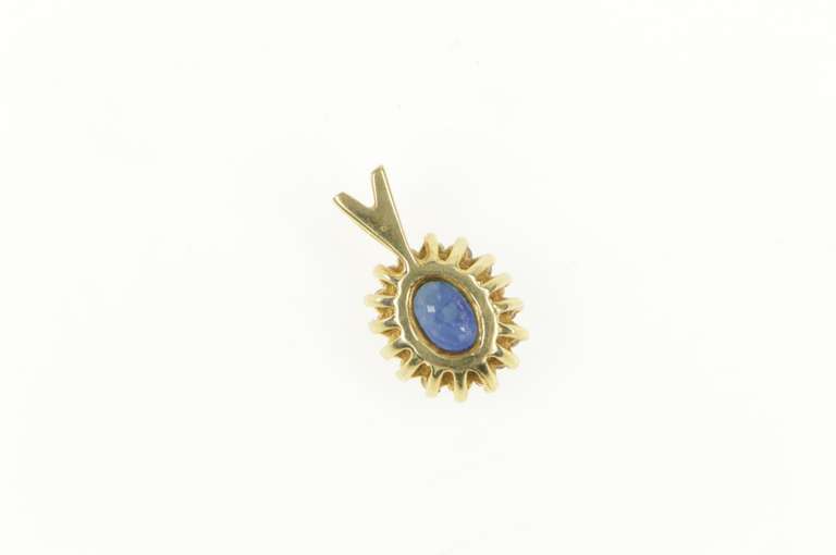 14K Yellow Gold 1.25 Ctw Natural Sapphire Diamond Halo Pendant