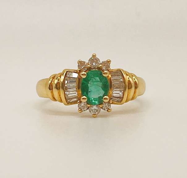 18kt Solid Yellow Gold, Emerald, and Diamond Ring