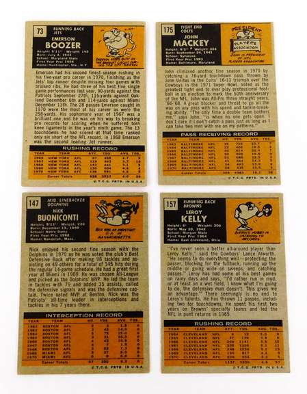 4 Topps 1971 Football Greats