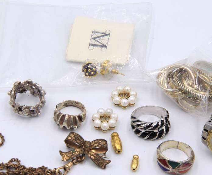 Group Lot of Costume Jewelry