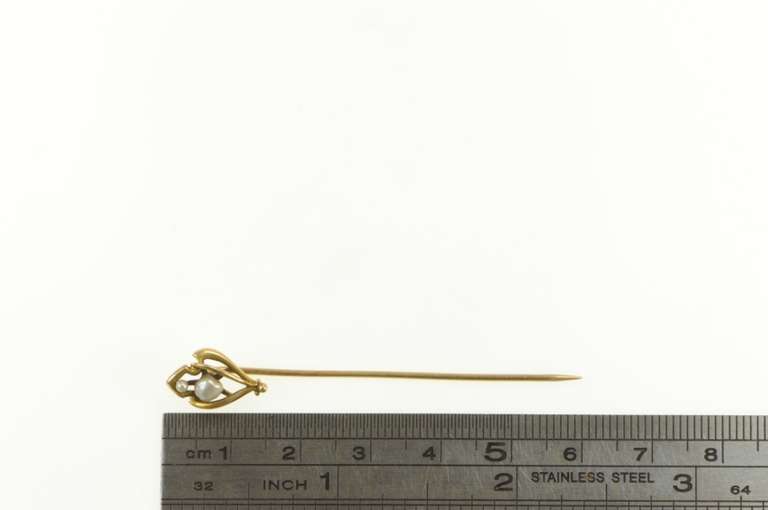 14K Yellow Gold Art Nouveau Ornate Seed Pearl Curvy Stick Pin