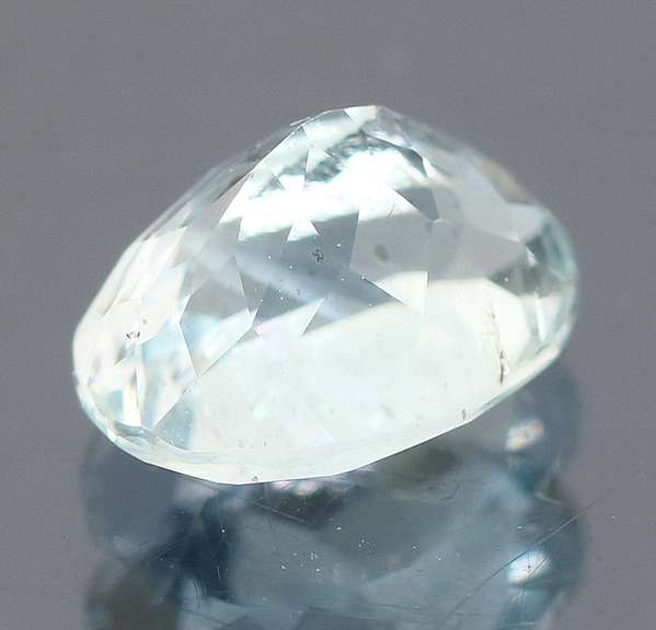 Gorgeous 1.64ct untreated platinum blue Aquamarine