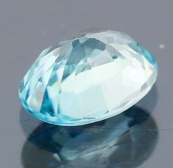 Vivid blue and top luster 1.95ct Cambodian Zircon