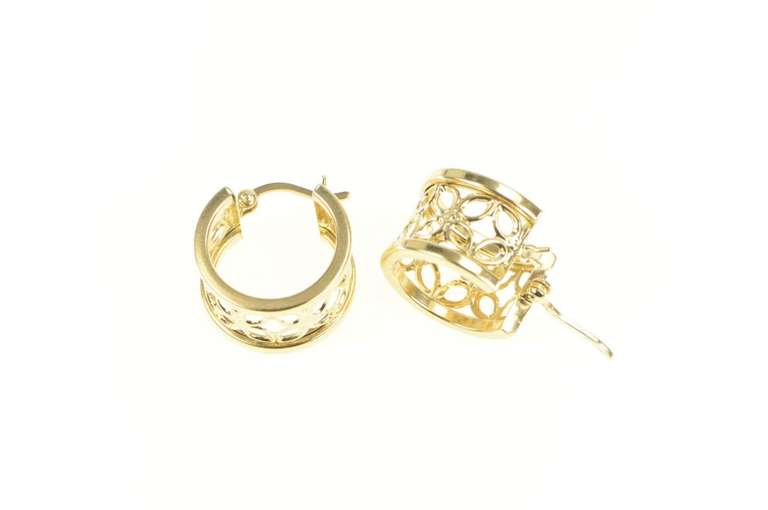 14K Yellow Gold Flower Pattern Filigree Squared Hoop Earrings