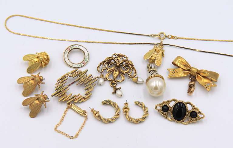 Group Lot of Miscellaneous Costume Jewelry