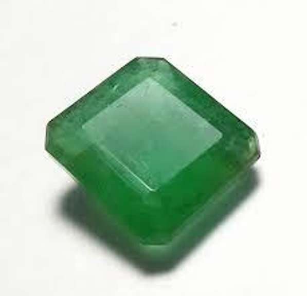6X8MM OCTAGON ENHANCED EMERALD GEMSTON