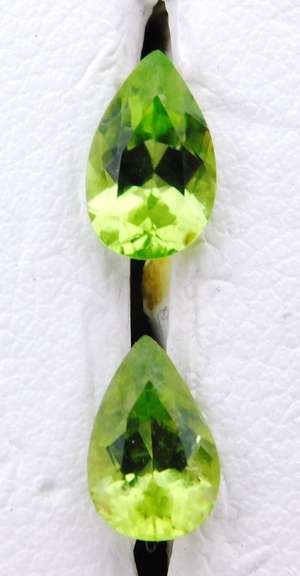 2 Pear Shaped Peridot Loose Stones