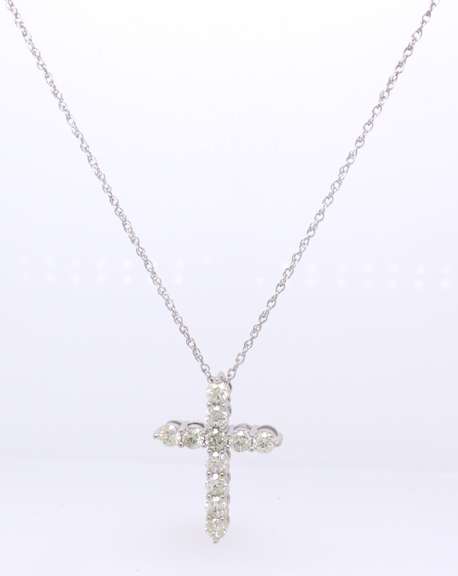 Delightful White Gold approximate 1.10ctw Prong Set Diamond Cross Pendant on Chain