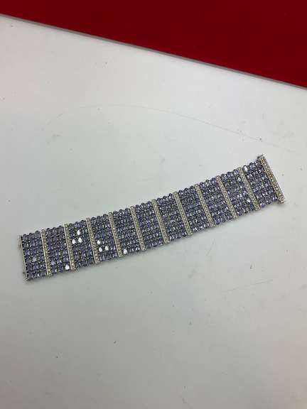 14K WHITE GOLD DIAMOND AND TANZANITE BRACELET
