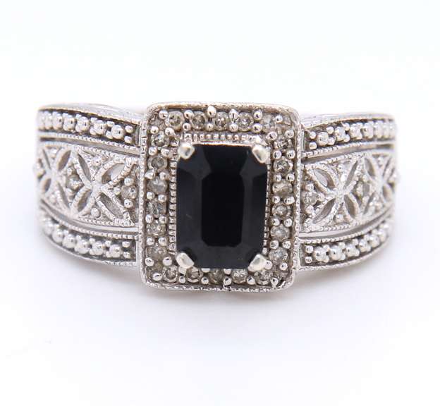 925 Sterling Silver Cubic Zirconia Ring