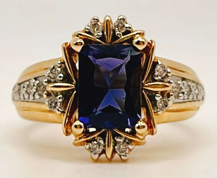14kt Yellow Gold Blue Stone Ring