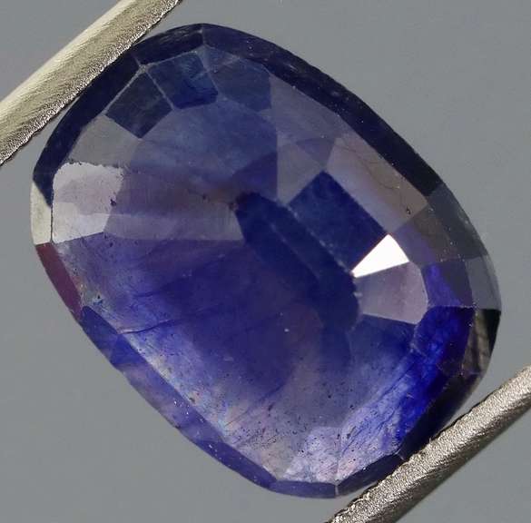 5.93ct big blue Sapphire from Mozambique