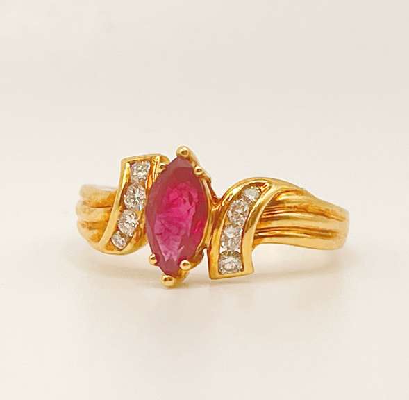 18kt Solid Yellow Gold, Ruby, & Diamond Ring
