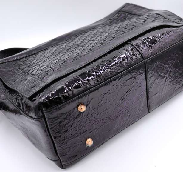 La Gioe De Toscana Purple Crush Patent Messenger Bag