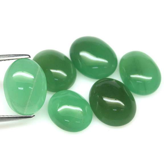 Gorgeous 23.08ct rich green Aventurine cabochon set