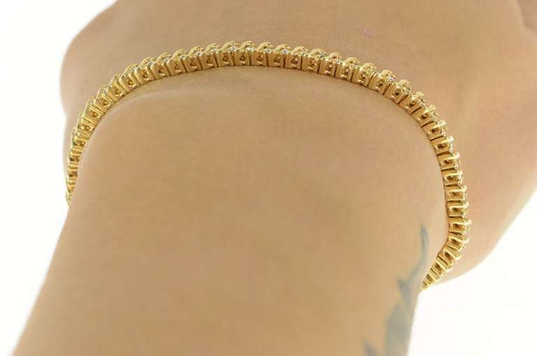 14K Yellow Gold 1.00 Ctw Classic Diamond Wavy Link Tennis Bracelet