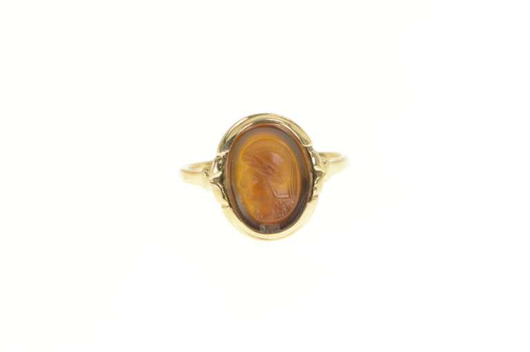 10K Yellow Gold Victorian Carved Carnelian Intaglio Statement Ring