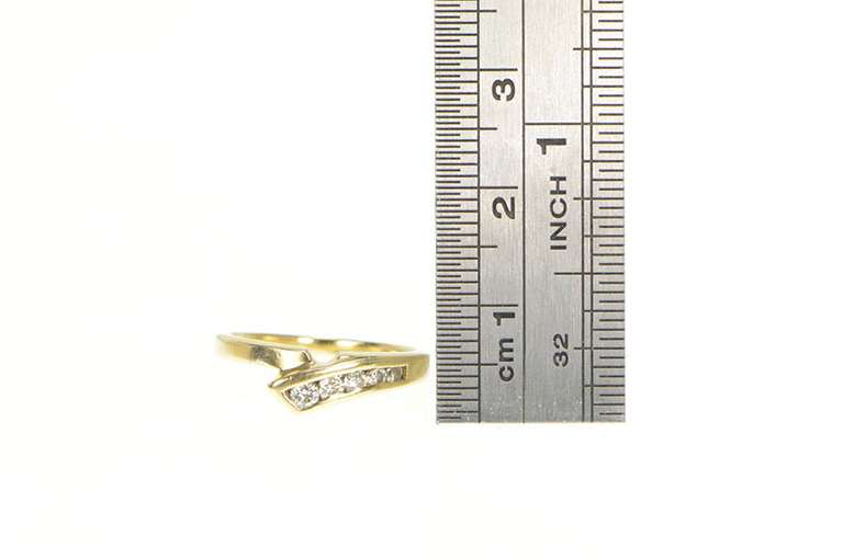 14K Yellow Gold Graduated Diamond Bypass Wedding Band Ring