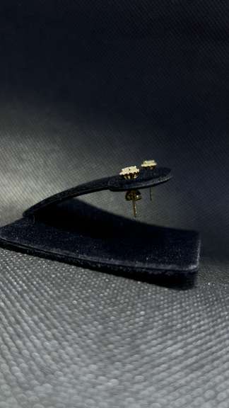 CLASSY 18K YELLOW GOLD DIAMOND STUDS .75 CT WITH HALO