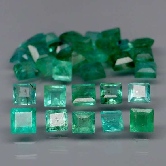 Outstanding 2.81ct real Colombian Emerald set