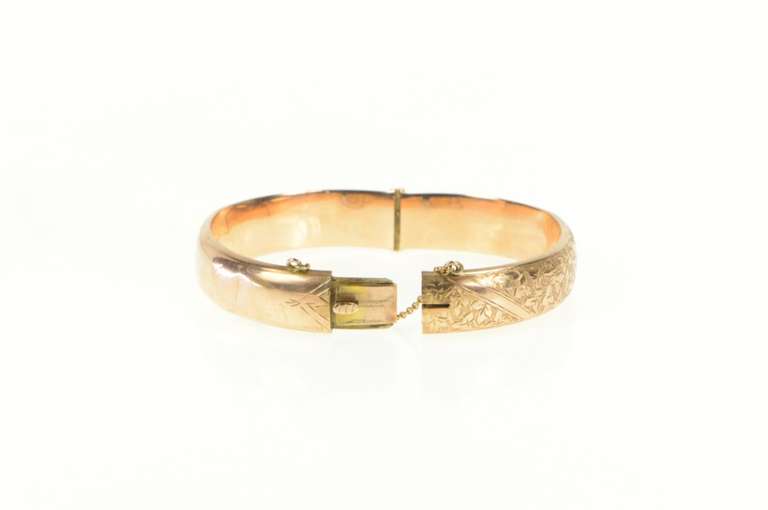 9K Yellow Gold Victorian English 1895 Leaf Engraved Bangle Bracelet