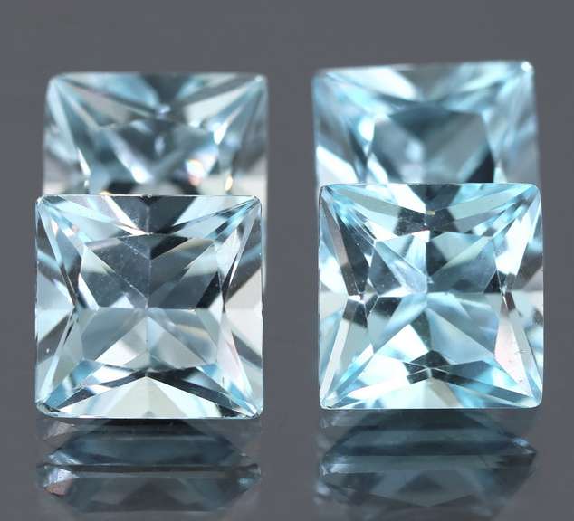 Vivid! 24.25ct 10mm sky blue Topaz set