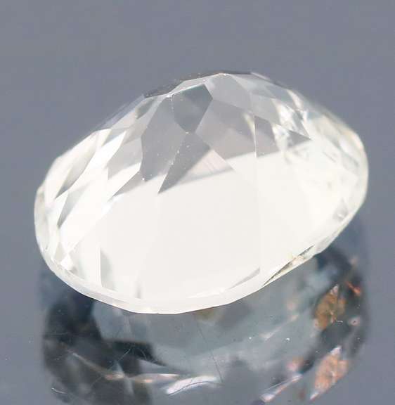 Sparkling 6.16ct diamond white Topaz