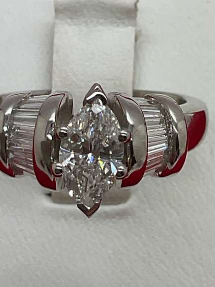 CERTIFIED LADIED PLATINUM AND DIAMOND ENGAGEMENT RING