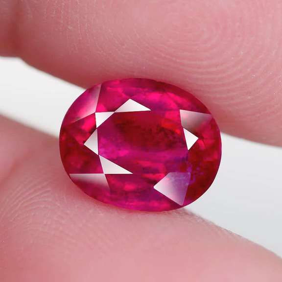 Vivid imperial red 4.61ct oval cut Ruby