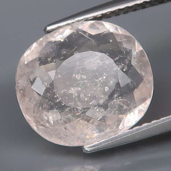 Simply gorgeous 4.95ct UNHEATED whisper pink Morganite