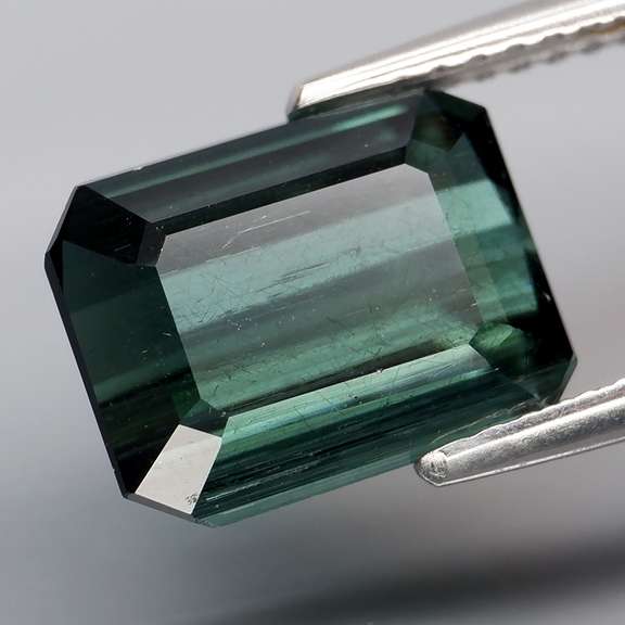 Elegant 3.84ct 10.2mm untreated gray blue Tourmaline