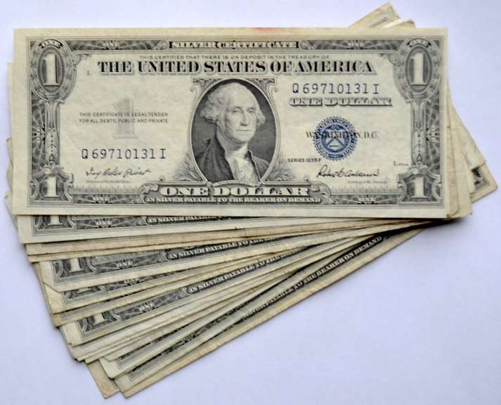 19 1935 C E & F $1 Silver Certificate