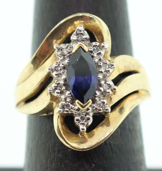 10KT SOLID YELLOW GOLD, BLUE SAPPHIRE, & DIAMOND COCKTAIL RING