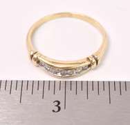 Spectacular Diamond Ring in 14K Yellow Gold